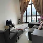 Newly Furnished Wifi 5Pax Homestay @ Setia Sky 88 By Micasa Homestay