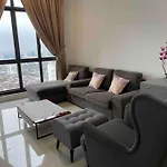 Newly Furnished Wifi 5Pax Homestay @ Setia Sky 88 By Micasa Homestay